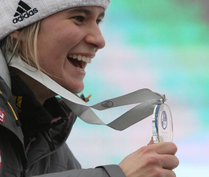 Награждение Татьяны Ивановой и других на чемпионате Европы по санному спорту в Парамоново!